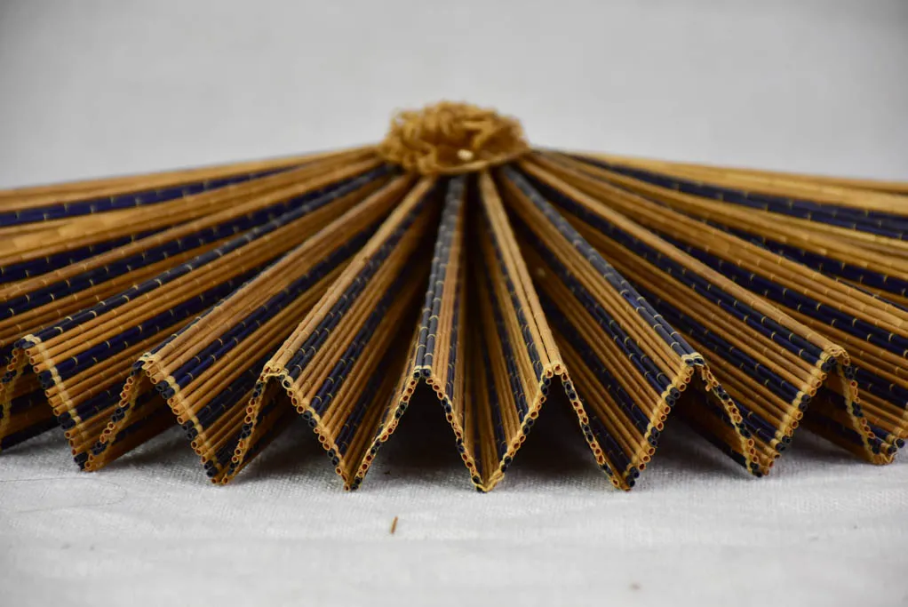 Antique French hand fan - straw