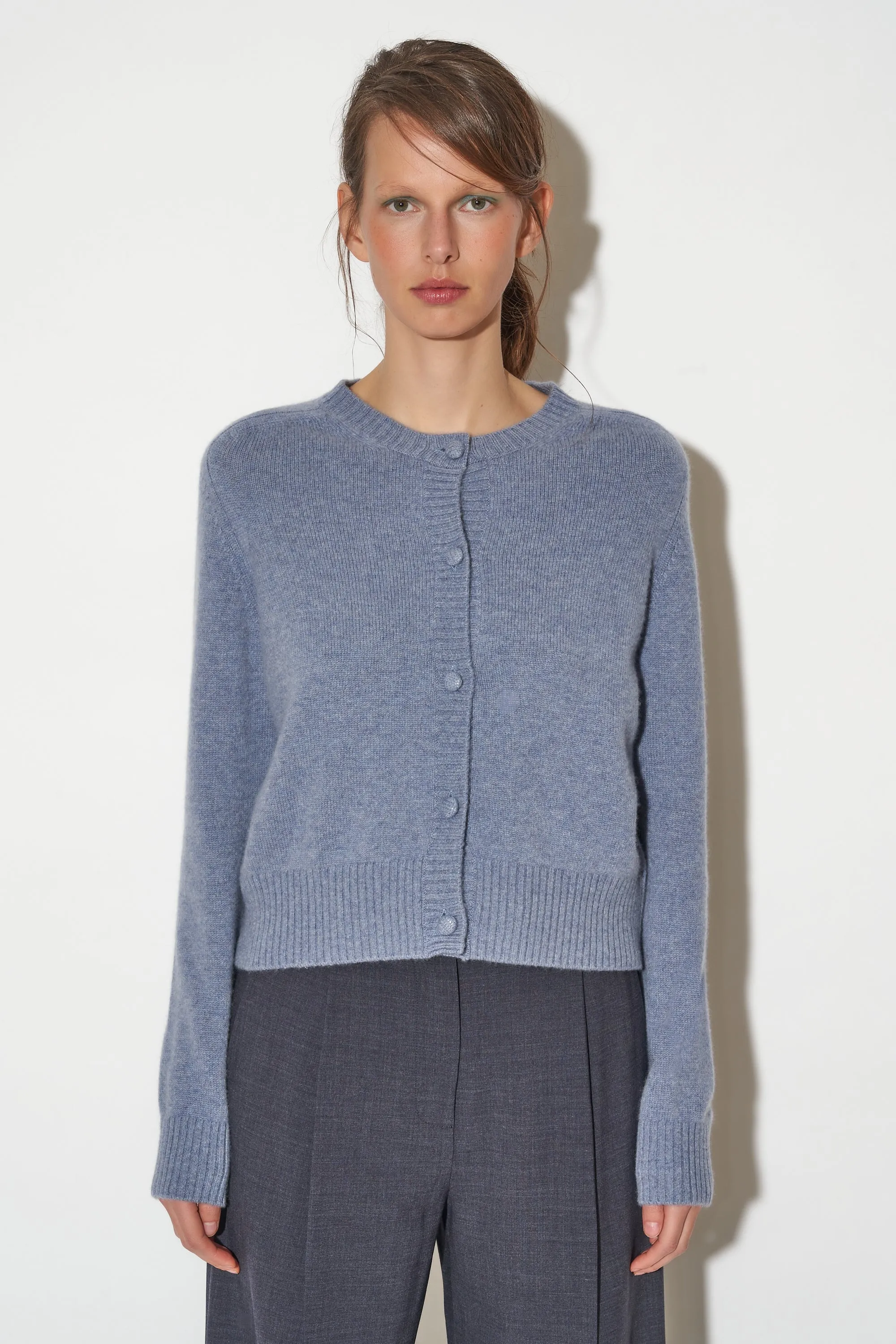 Cardigan en cachemire aux manches longues