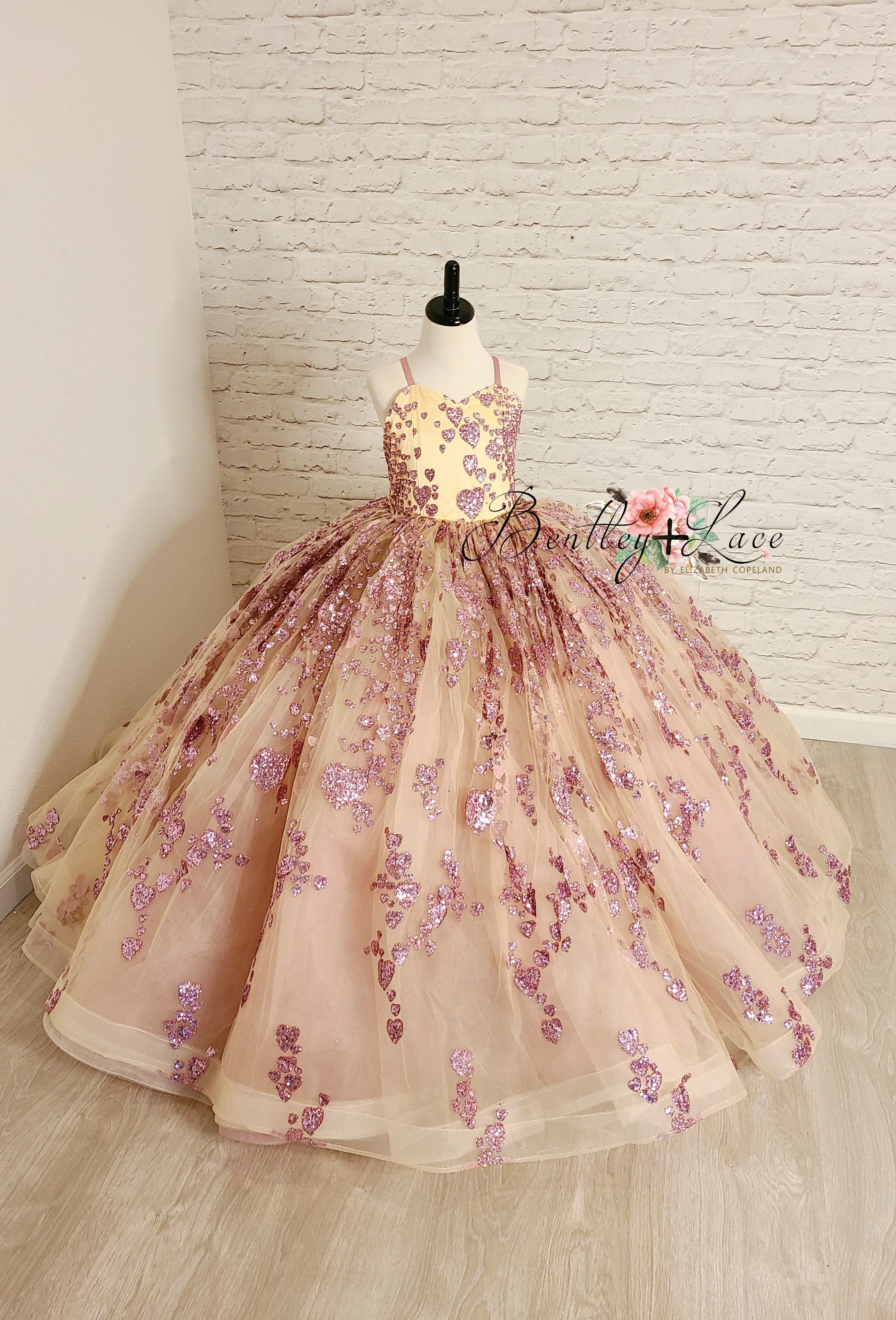 Euc retired rental "Glittering Hearts" -  Pink glitter  Floor Length Dress ( 6 Year - Petite 7 Year)