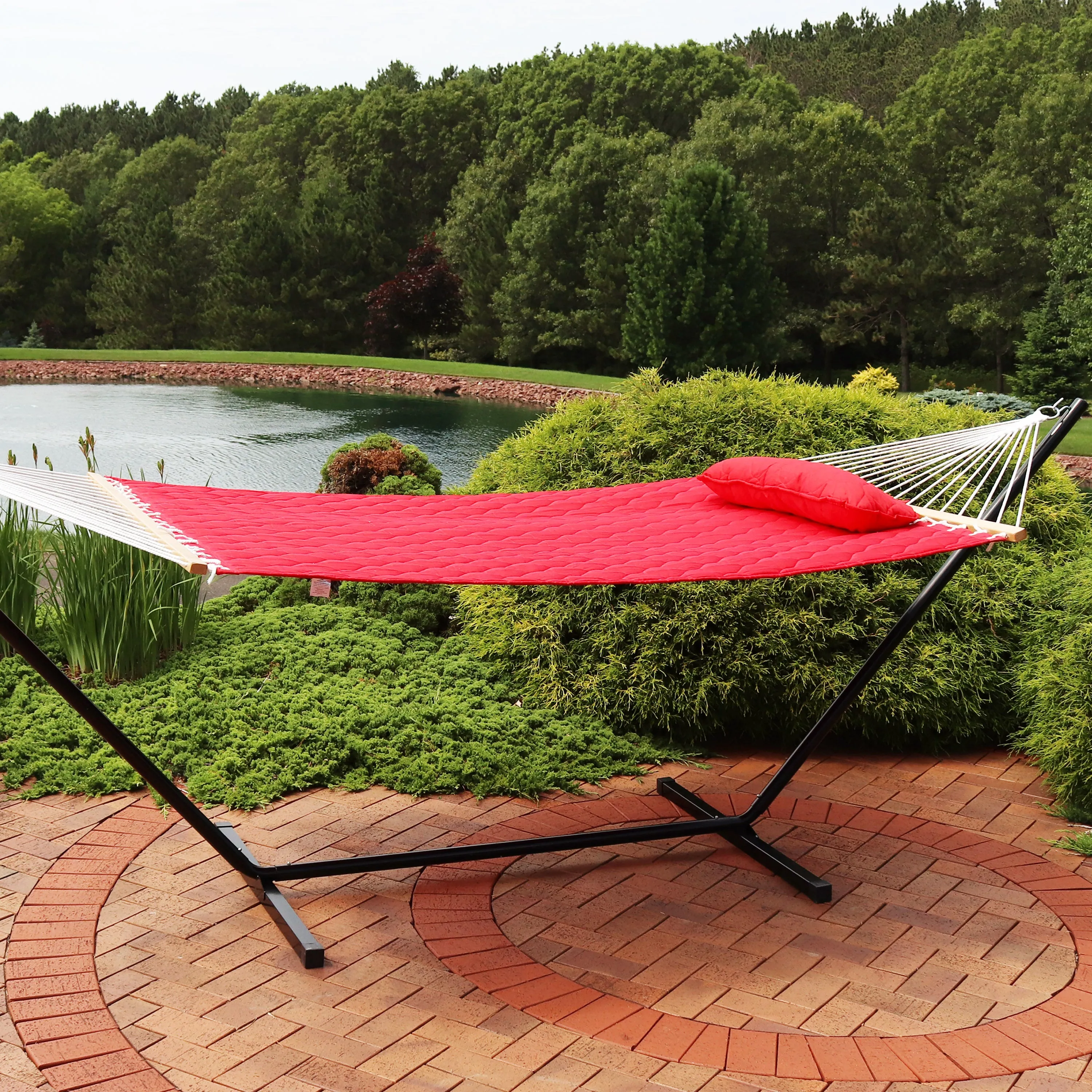 Sunnydaze 2-Person Quilted Hammock with Bolster Pillow